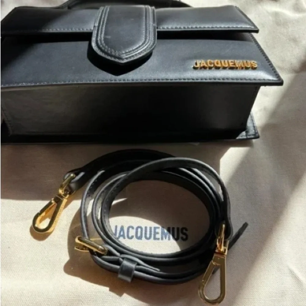 Jacquemus Black Leather Top-Handle Shoulder Bag with Gold Logo - Picture 3 of 7
